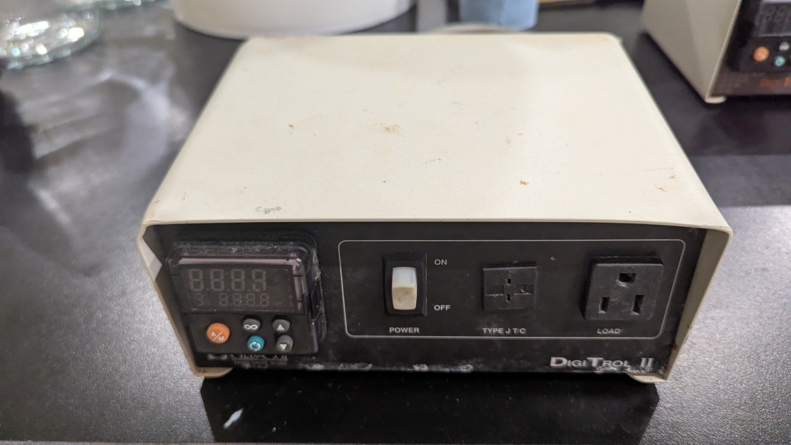 Glas-Col Digital Heating Mantle Controller DigiTrol II 104A PL612 USED