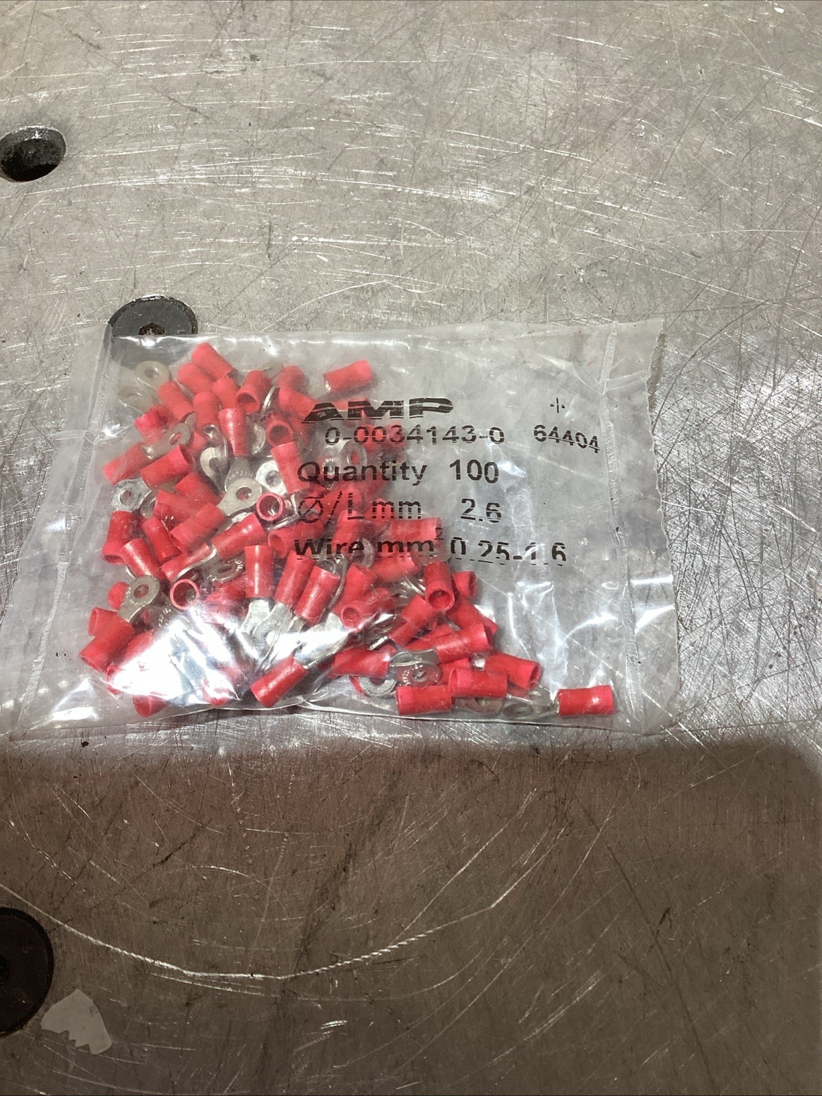 AMP Closed Ring Tongue Terminal 34143, Qty 100 NOS