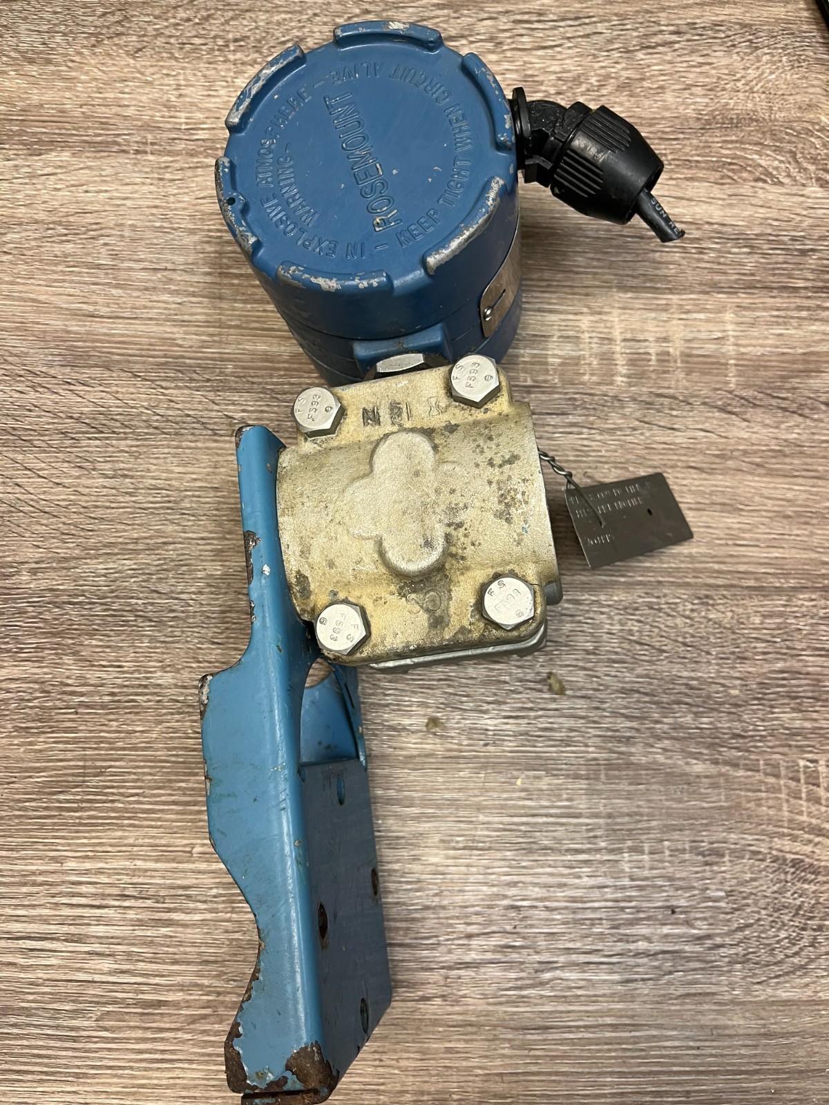 Rosemount 1151GP6 0-400 PSI HART Transmitter w/Plate