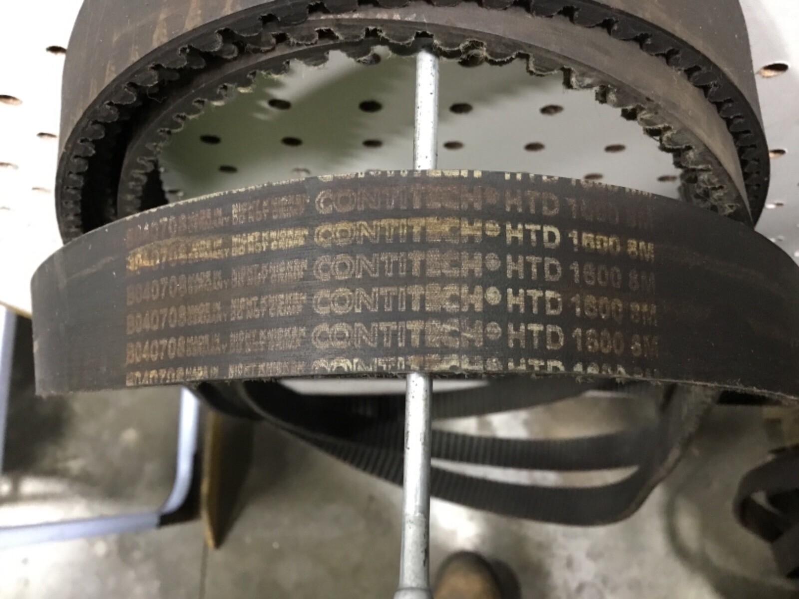 Lot Of 4 Continental Contitech HTD 1600-8M Timing Belt #303BTKE51PR6