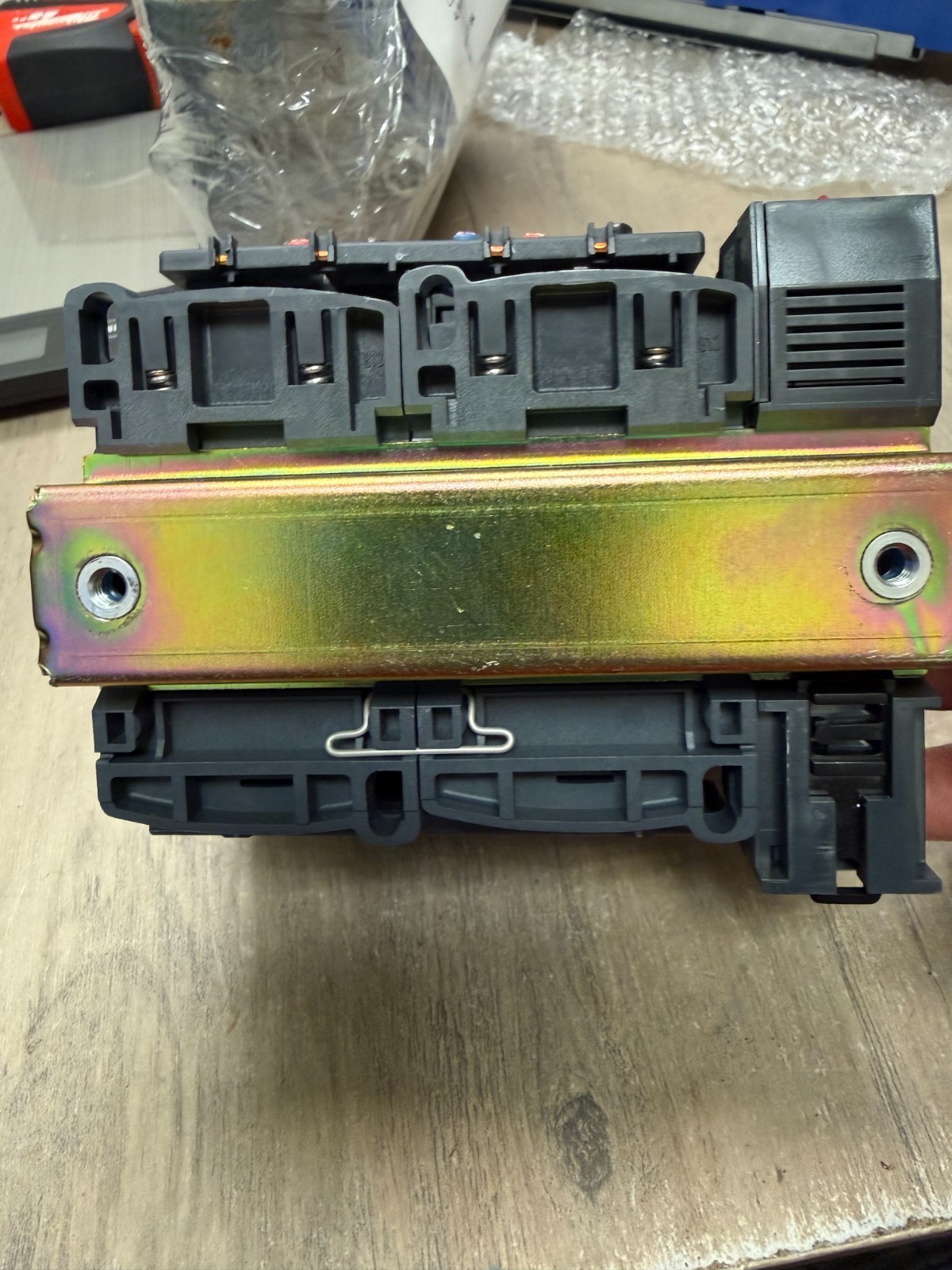 Schneider Electric IEC/EN 60947-4-1 ASSEMBLY UNIT UNTESTED READ