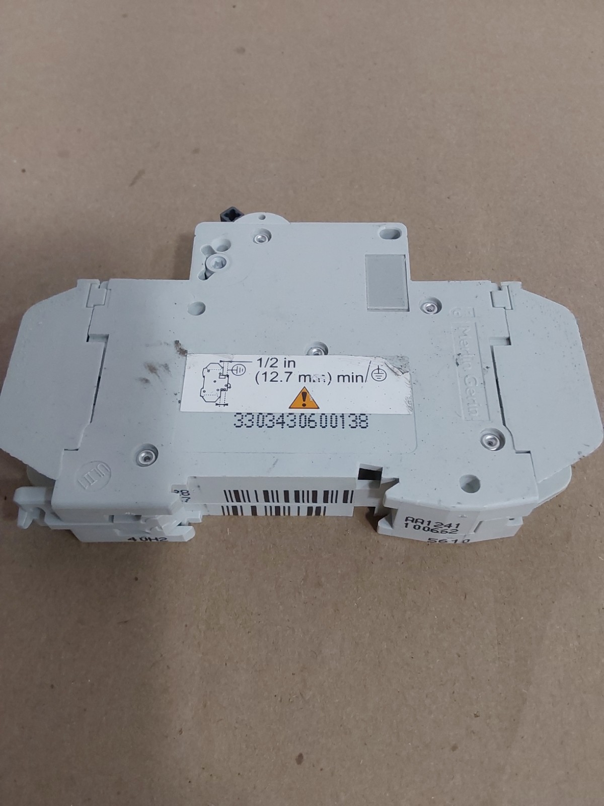 Schneider Electric C60 20A Multi 9 240v 60v.