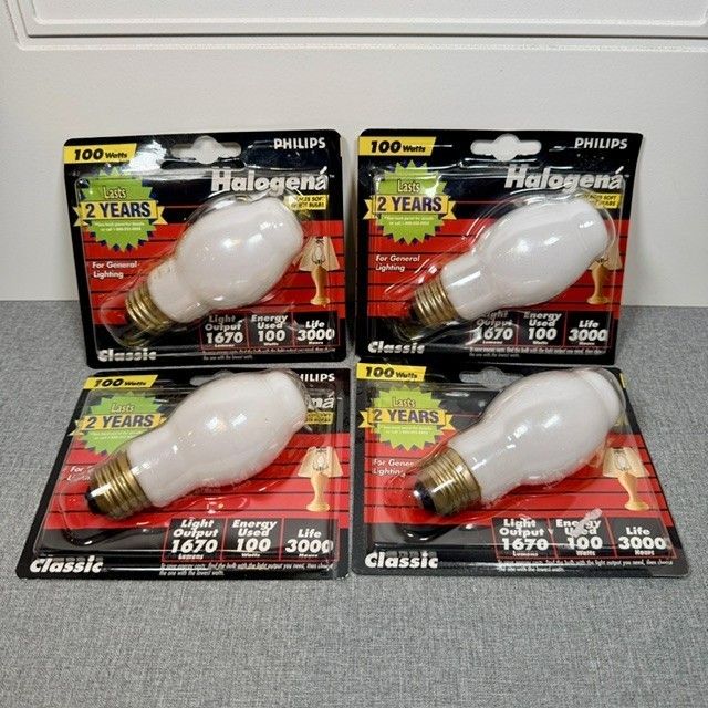 Lot Of 4 Philips BC100BT15/HAL/W 120V 100W Halogen Light Bulb NOS New