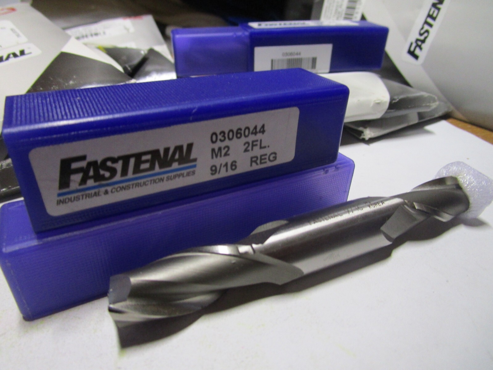 0.5625 Dia x 4.5000 OAL 2 Flute 30° HSS Uncoated Finishing Square End Mill