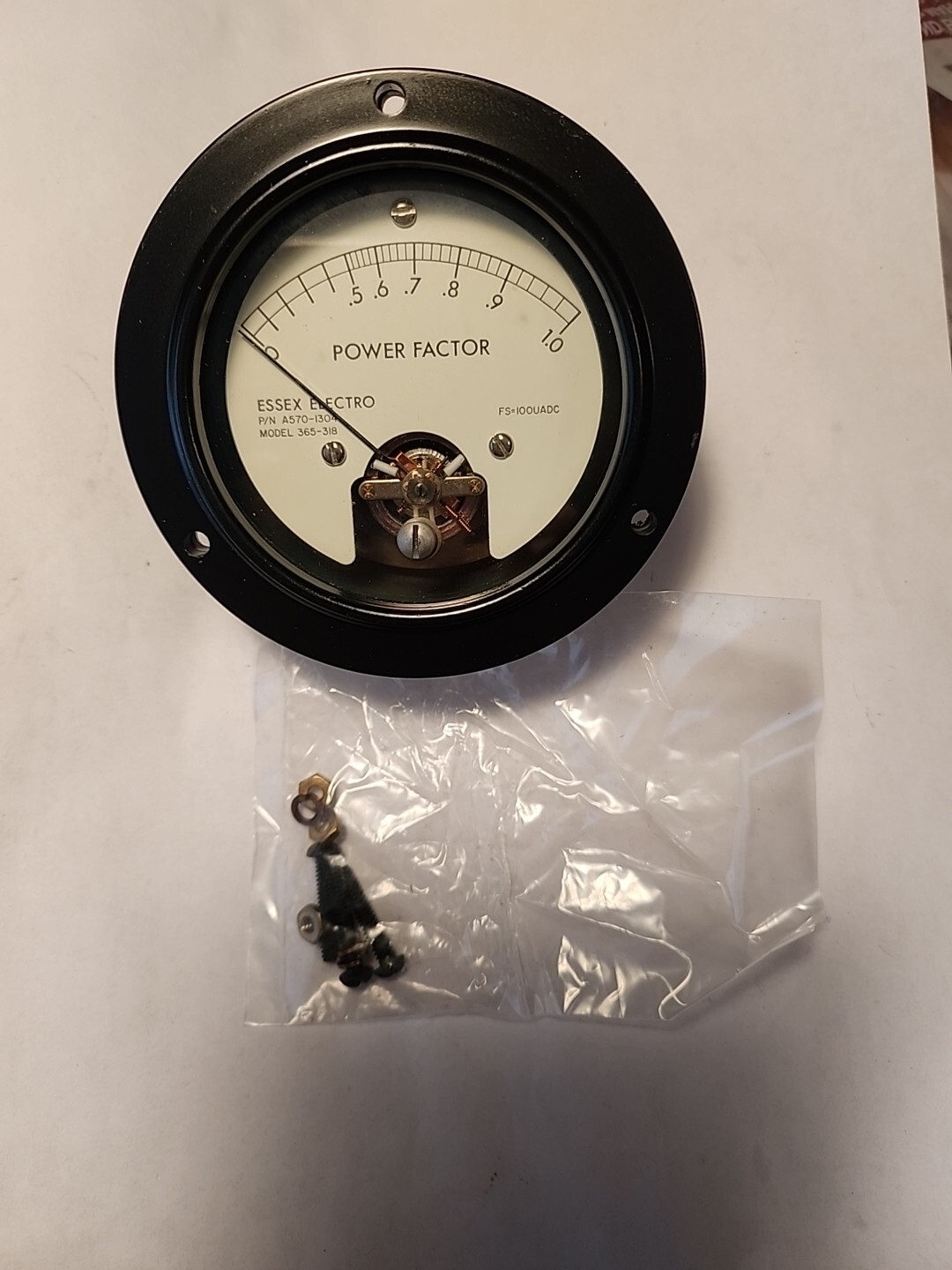 NOS Essex Power Factor Meter A570-1304, Model 365-318.