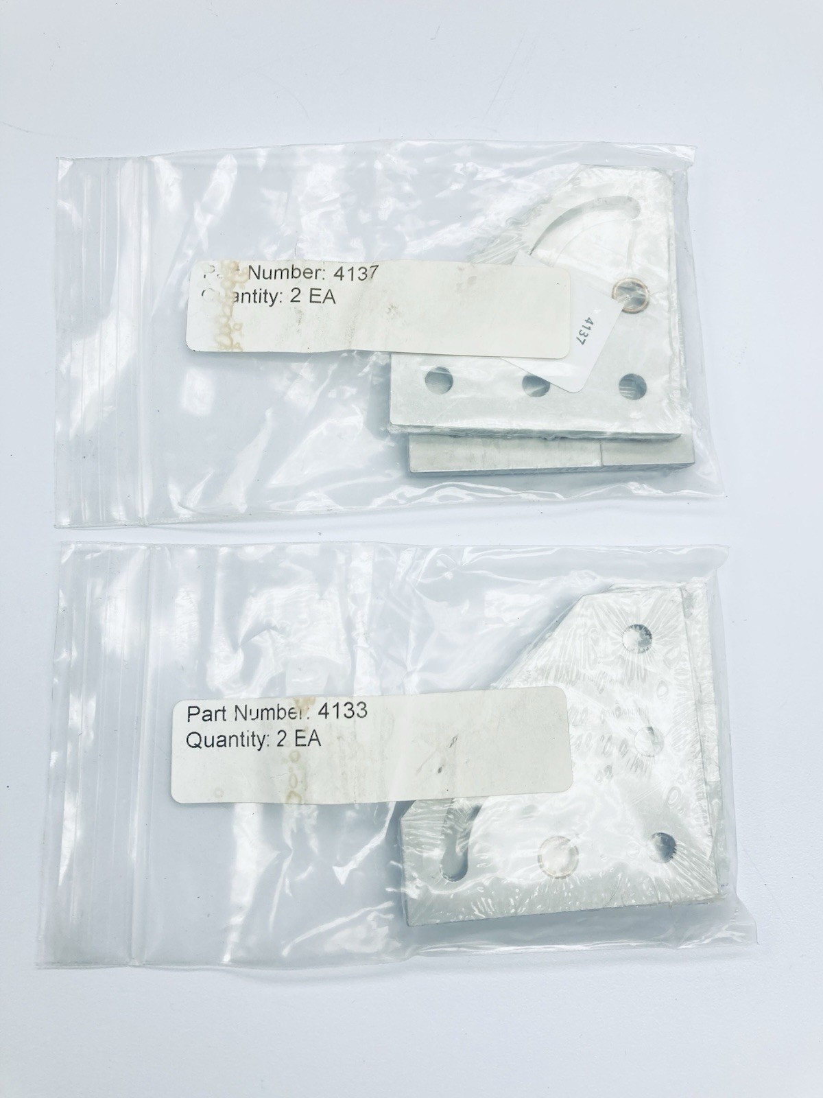 Lot of 2 Set 4133 / 4137 PIVOT MOUNT BRACKET Left & Right 90°