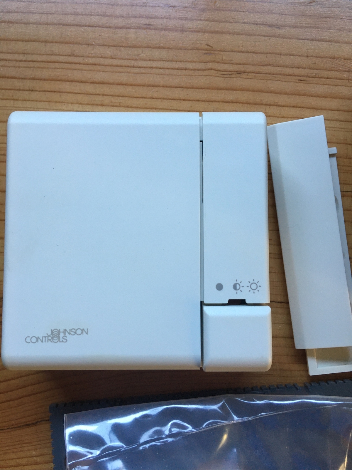 JOHNSON CONTROLS TM-9151-0000 COMMAND MODULE / ROOM SENSOR