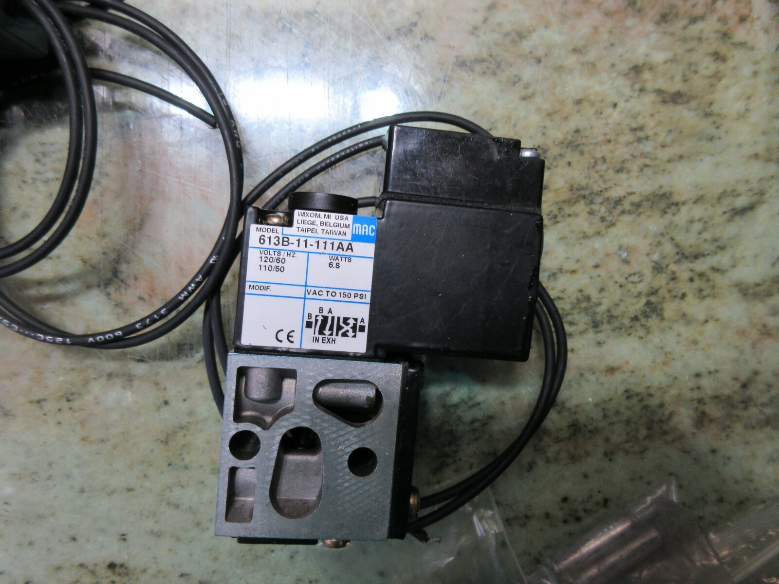 MAC VALVE UNIT 613B-11-111AA 6.8 WATTS EACH 1