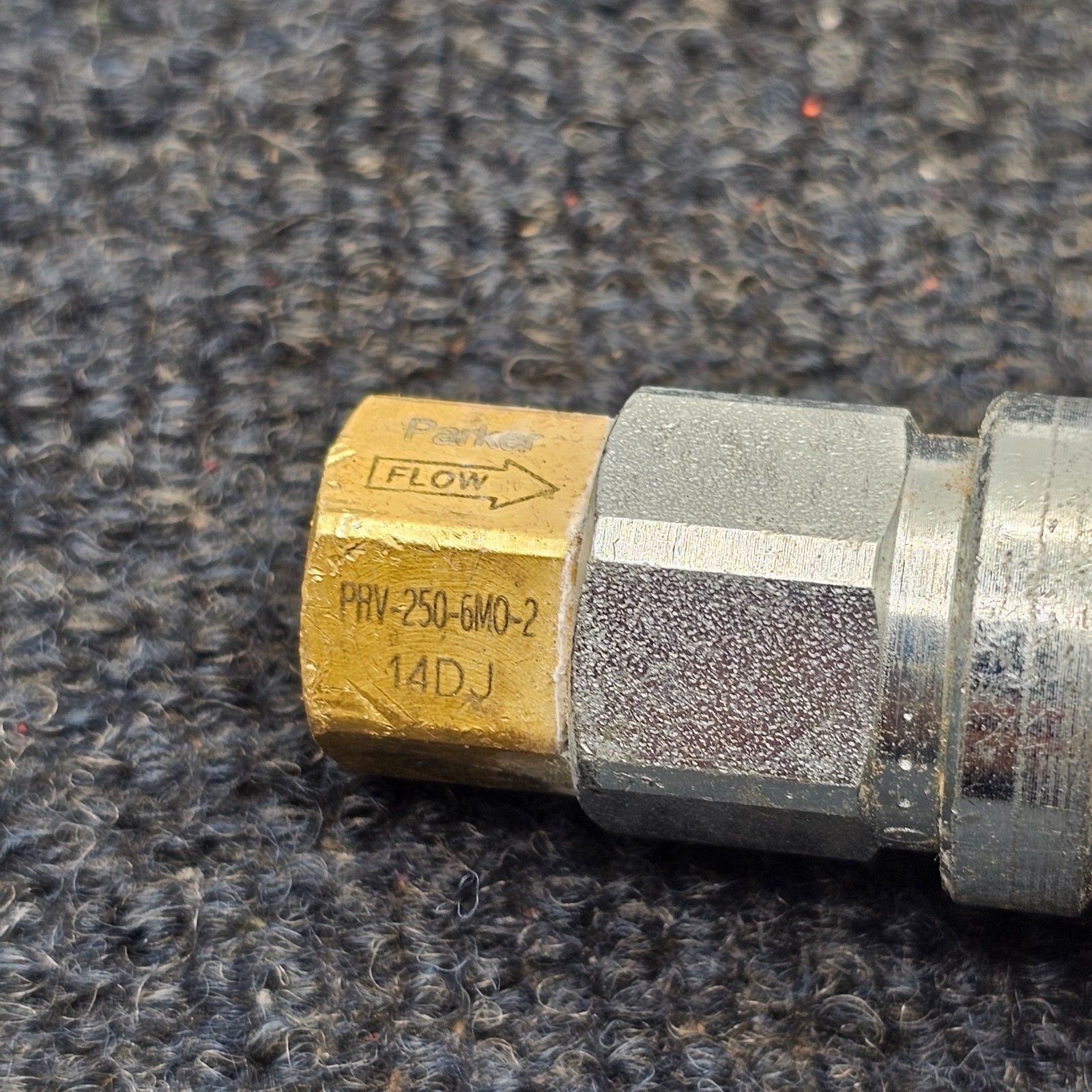 (QTY 1) PARKER PRV-250-6MO-2, PD Style Test Port Coupler, 14DJ