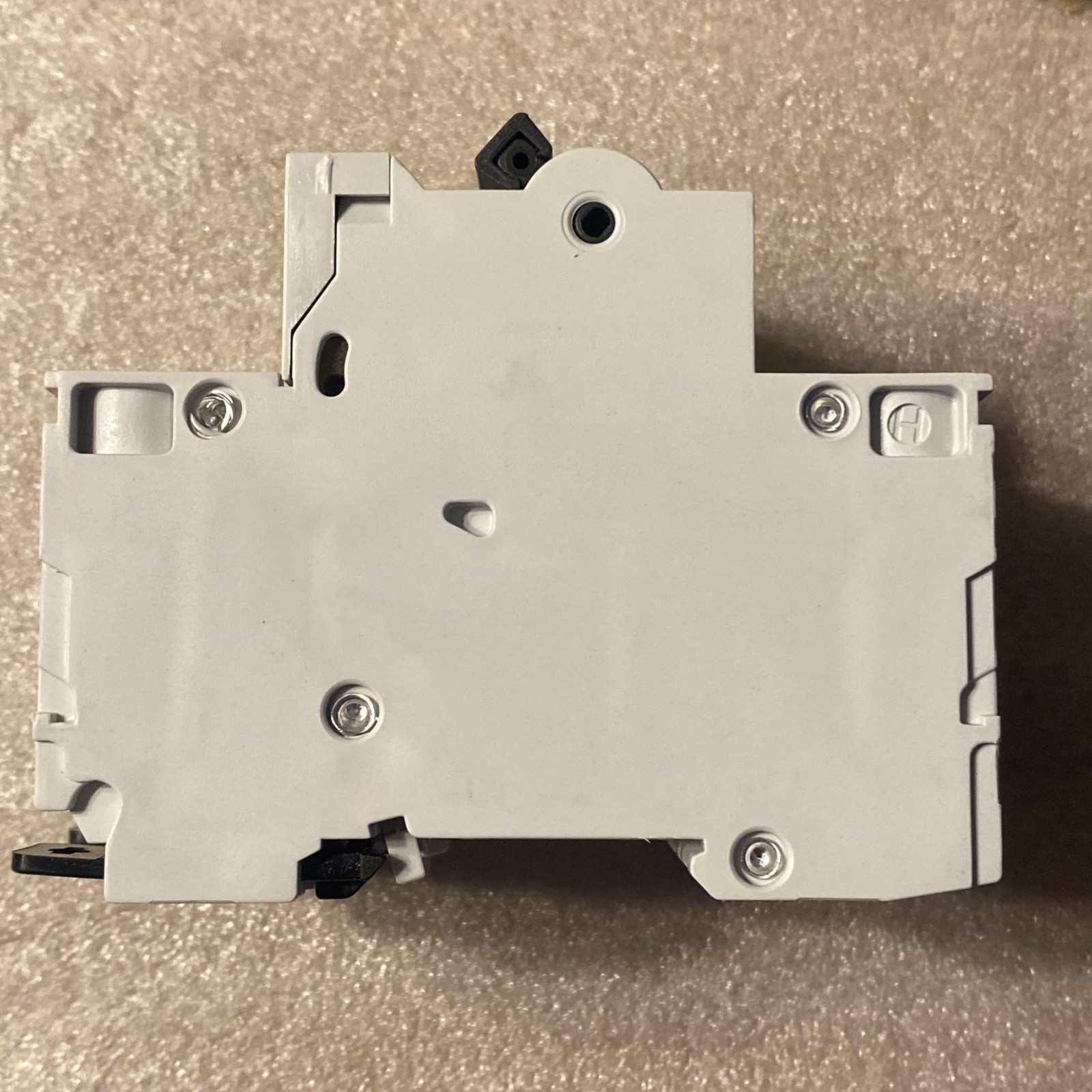 Eaton C63/3 Miniature Circuit Breaker 63A Amp 15kA 3Pole 278879 New