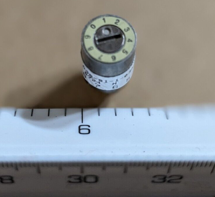 Grayhill 75AP36-01-1-03N Switch Rotary SP3T 3 Screwdriver PC Pins 0.2A 220VAC 30