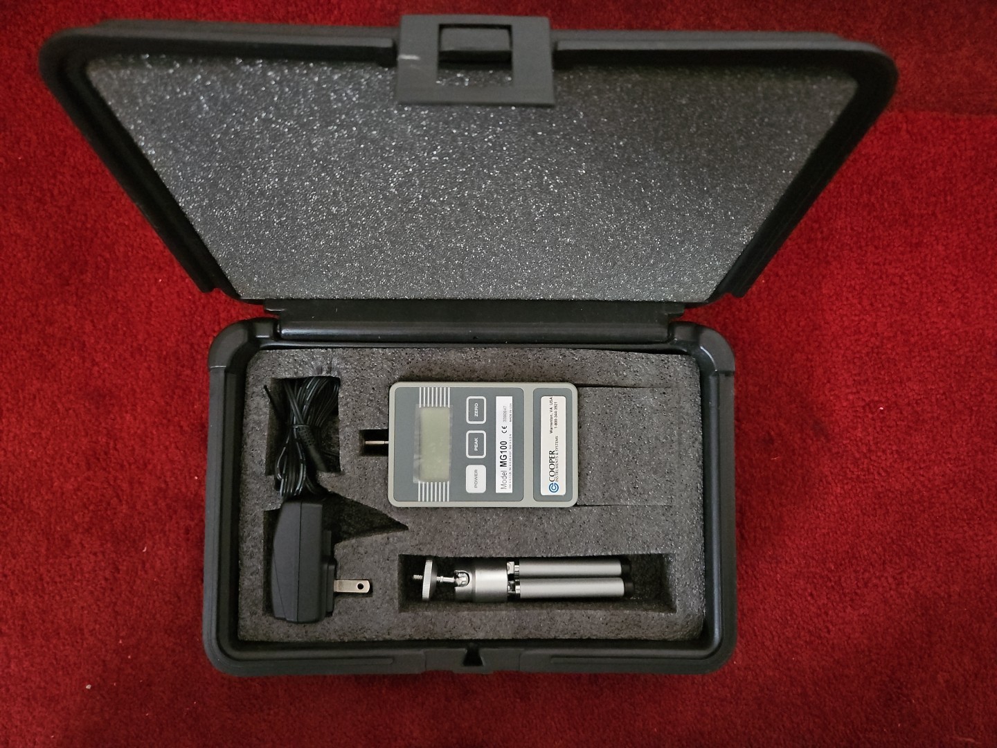 Mark-10 MG100 Digital Force Gauge 100lb + Carry Case & Tripod