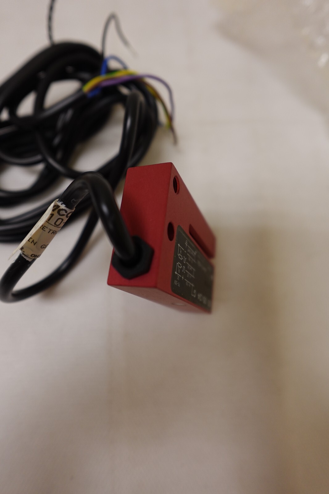 NAMCO EP110-14260 PHOTOELECTRIC SLOT SENSOR – RETRO-REFLECTIVE – GS05/2G LEUZE