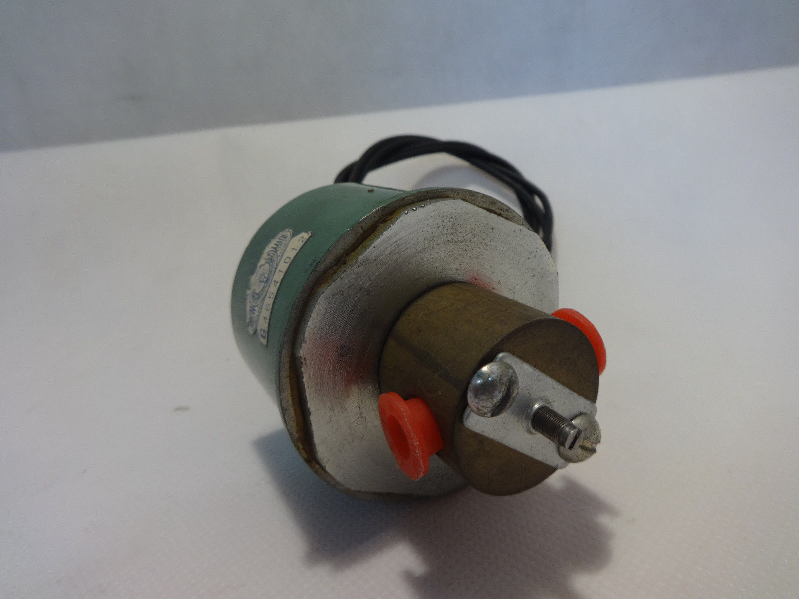 NEW NOT IN BOX ASCO 8262C43M SOLENOID VALVE 2-WAY 120V COIL 1/8”