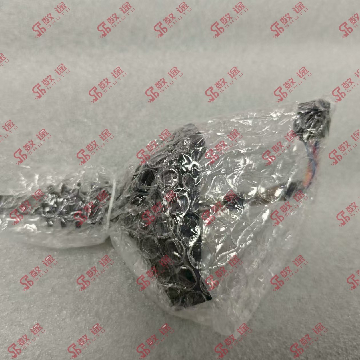 KUKA 00-213-086 0.3 meters Robot connection cables#1pcs new in box