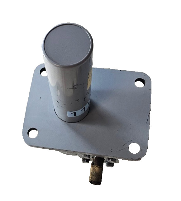 Duff-Norton CM9005-8B Upright Screw Worm Jack Actuator, 5-Ton, 8″ Lift, Clevis
