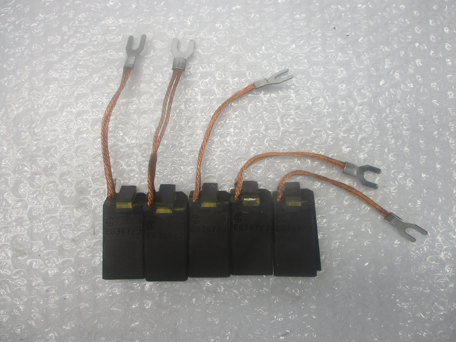 INDUSTRIAL SPARE EG367/J CARBON BRUSH LOT OF 5 NSNP