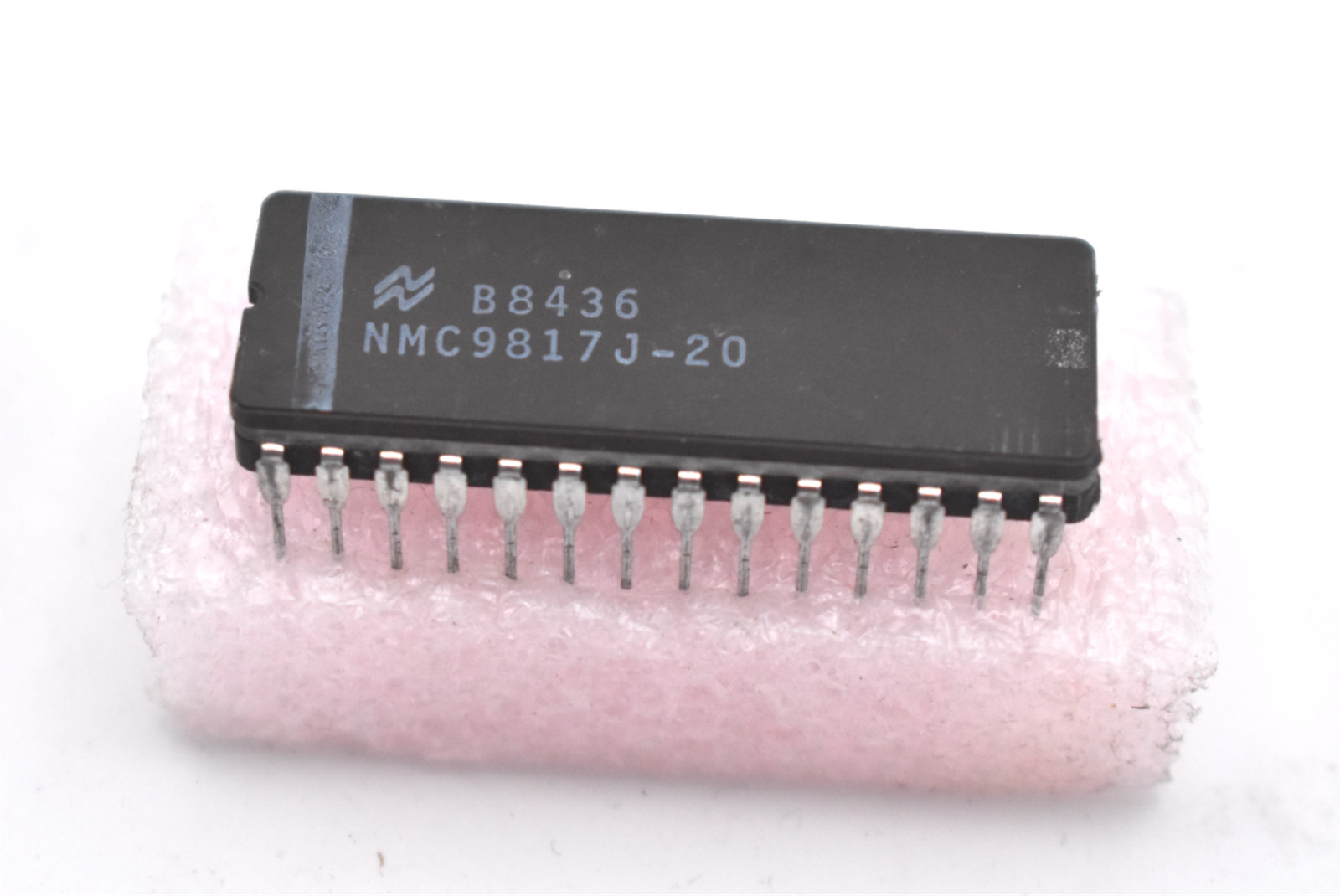 NMC9817J-20 SEMICONDUCTOR (LOT OF 2)