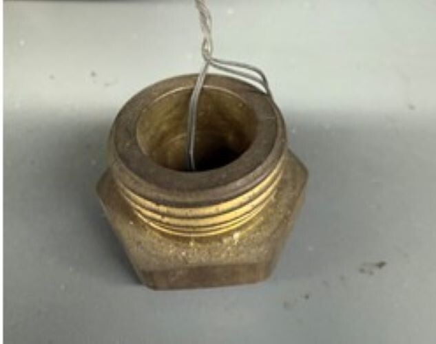 #1E3995-1401 ORIFICE COMP. SEAT FOR TYPE 95H FISHER GOVERNOR PRESS. RE -SURPLUS-