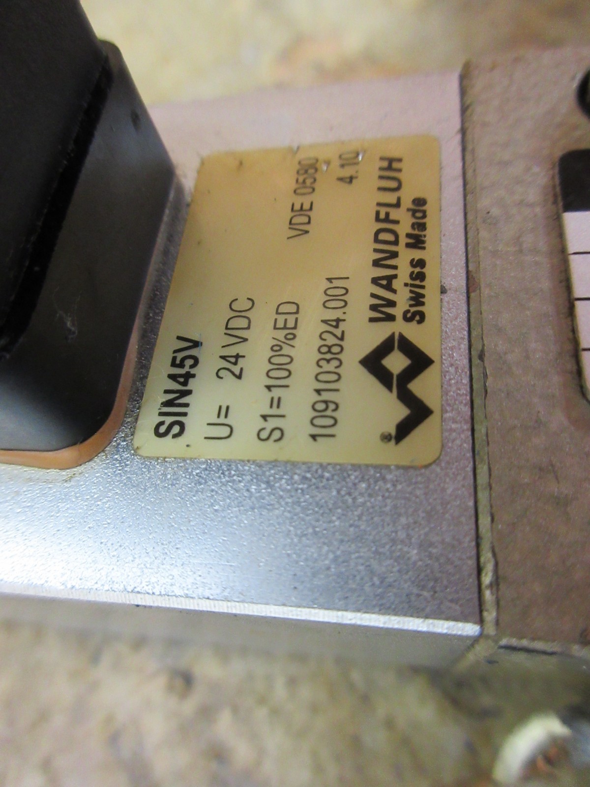 TORNOS BECHLER ENC-164 AM4D62 WANDFLUH HYDRAULIK VALVE SIN45V