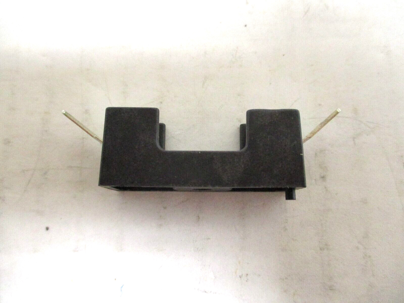 RELIANT FUSEBLOCK , S-8202-1-R , 1 – LOT OF 9