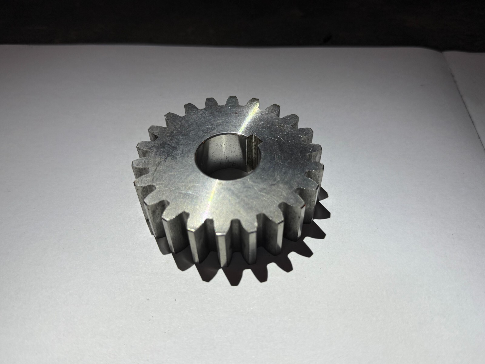GEAR, PINION. #22741601, KEY #2 BTK 2117 FOR TROLLEY & END TRUCK XC-Z010-013