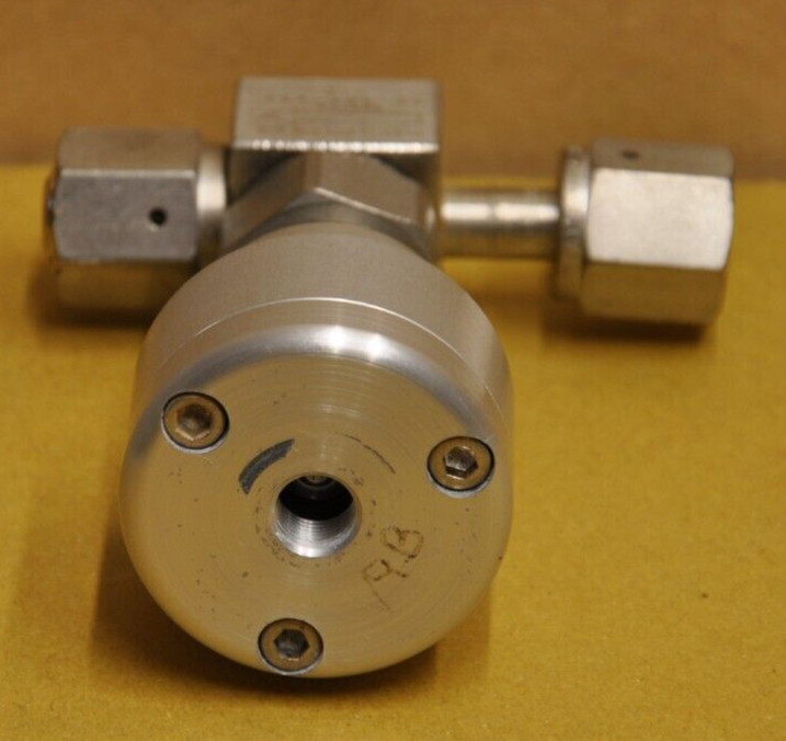 Nupro SS-4BK-v51-10 Stainless Steel Bellows Valve