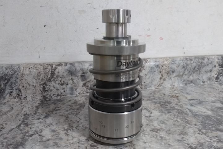 Dayton 6PNZ6 M30-1.5 Input Thread Size 8 to 34 Lb-In Magnetic Capping Headset