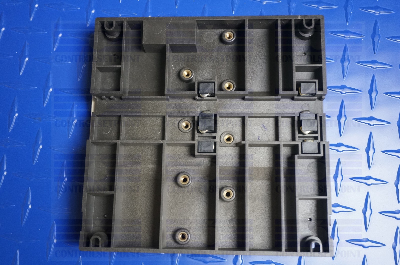 EMERSON DELTAV KJ4002X1-BC2 TOP 4 WIDE VERTICAL CARRIER VE3055M1 12P1729