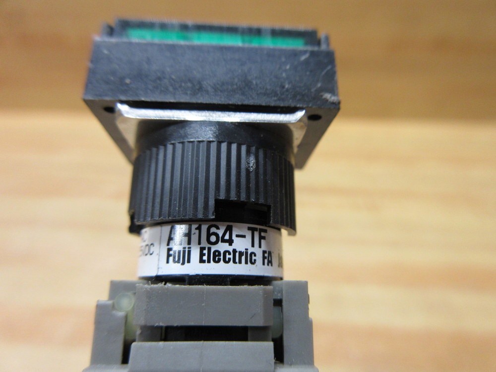 Fuji Electric AH164-TF Push Button Switch AH164TF Green