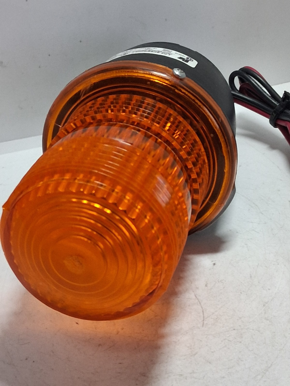 FEDERAL SIGNAL LP3M-012-048A STROBE LIGHT AMBER 12-48V SERIES B