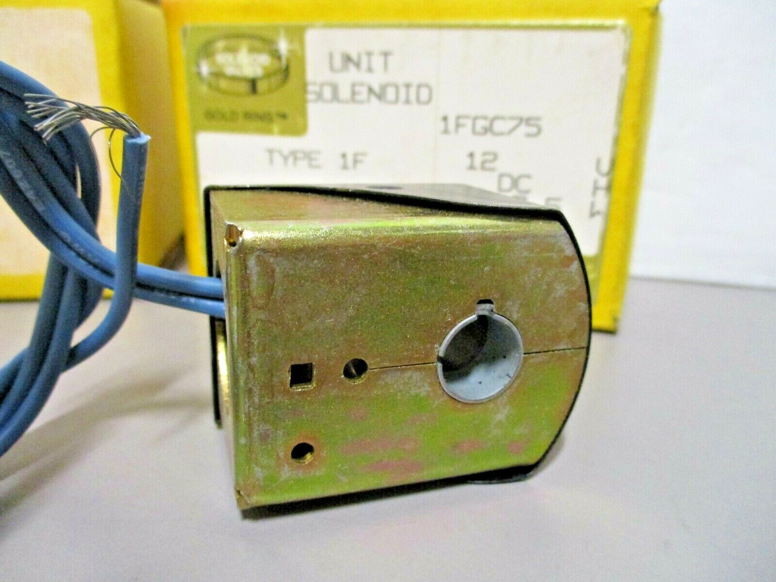 Parker 04F20C2118A1F Unit Valve 1/4 x 9/32 with 1FGC75 Type 1F 12vdc Solenoid