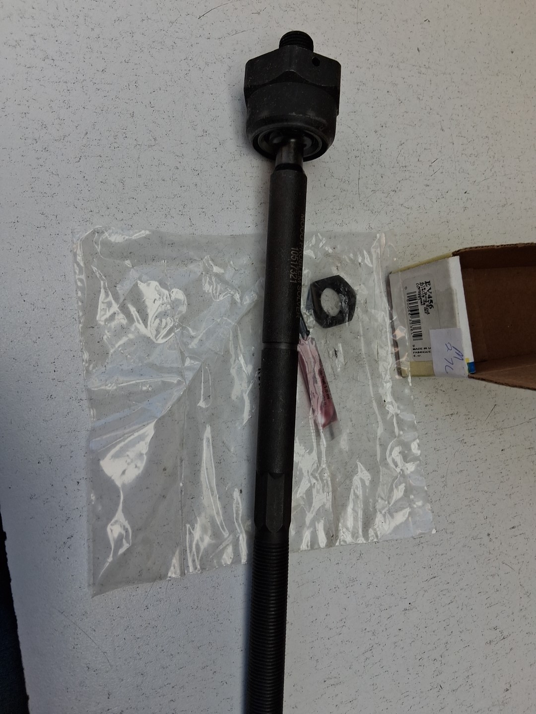 MOOG EV456 Steering Tie Rod End for Ford Expedition