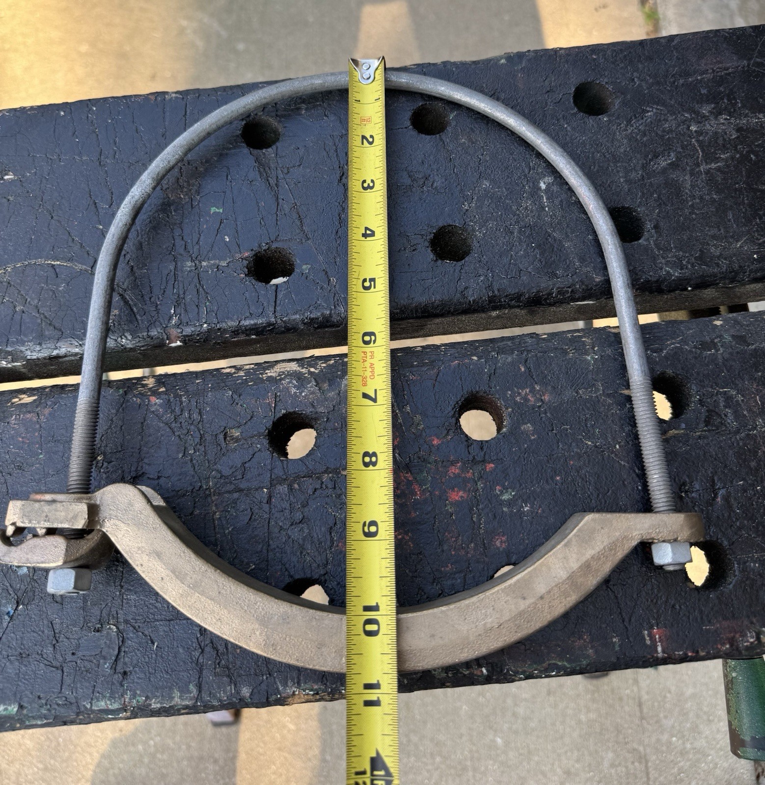 Burndy GAR3907 Grounding Connector 4-4/0 AWG To Water Pipe 8″