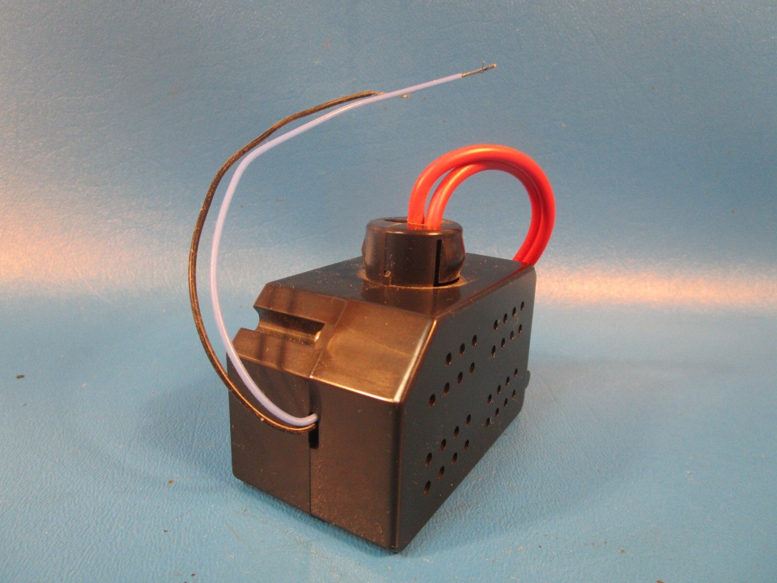 Watt Stopper S120/277/347E-P, Slave Pack, 120/277VAC-20Amp Ballast Load