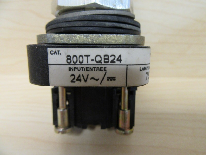 Allen Bradley 800T-QB24G Push Button Green