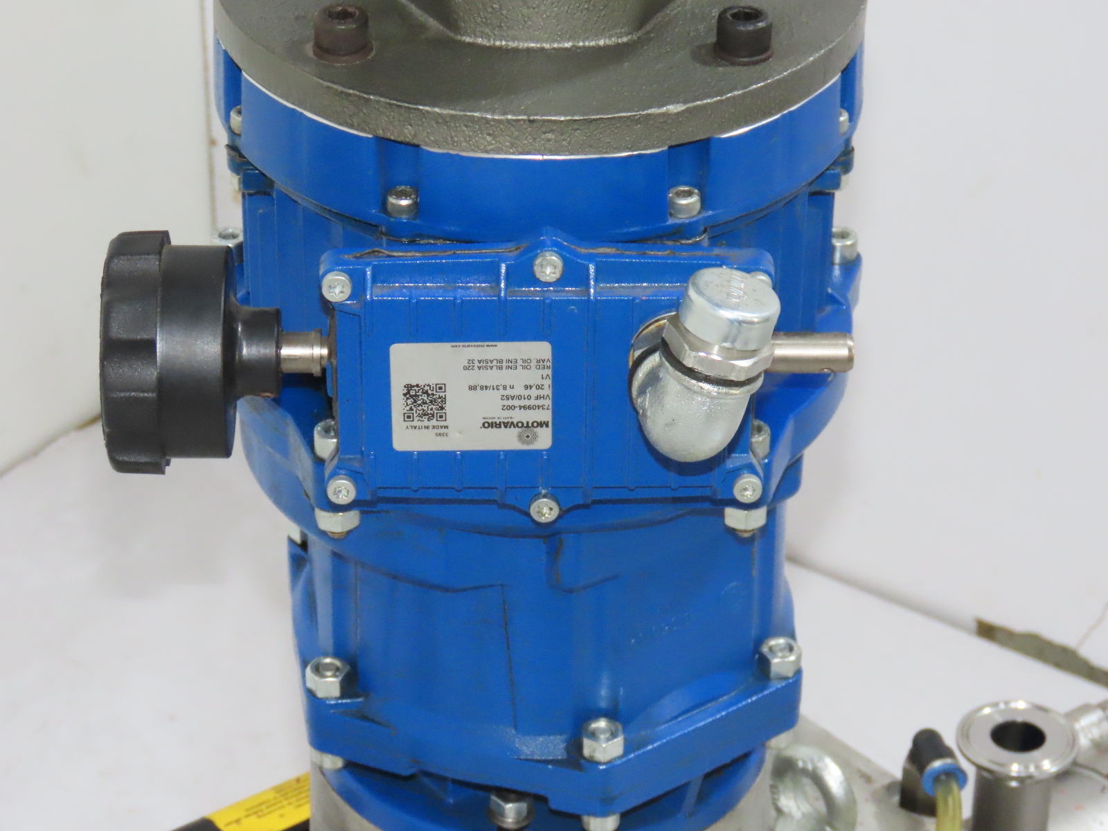 Binks 104018-PKG E2-15 Smart Pump 1HP 3Ph 1″ Ports