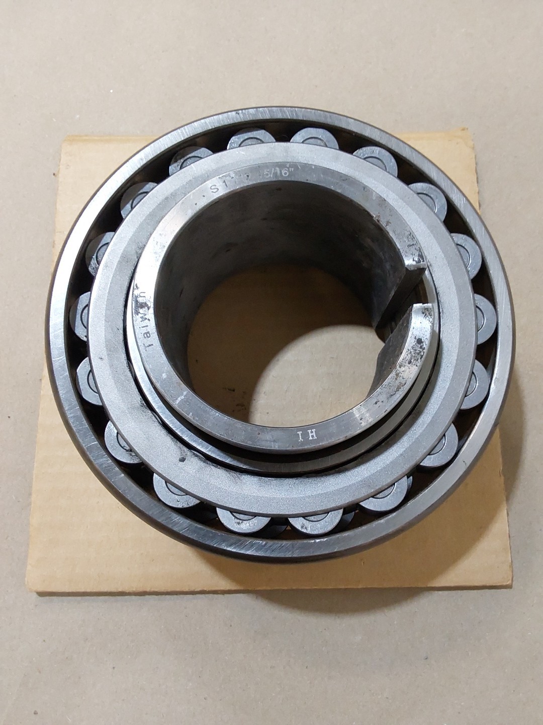NEW KOYO 22217RHRW33C3 ROLLER BEARING W/ S17 2-1/16″