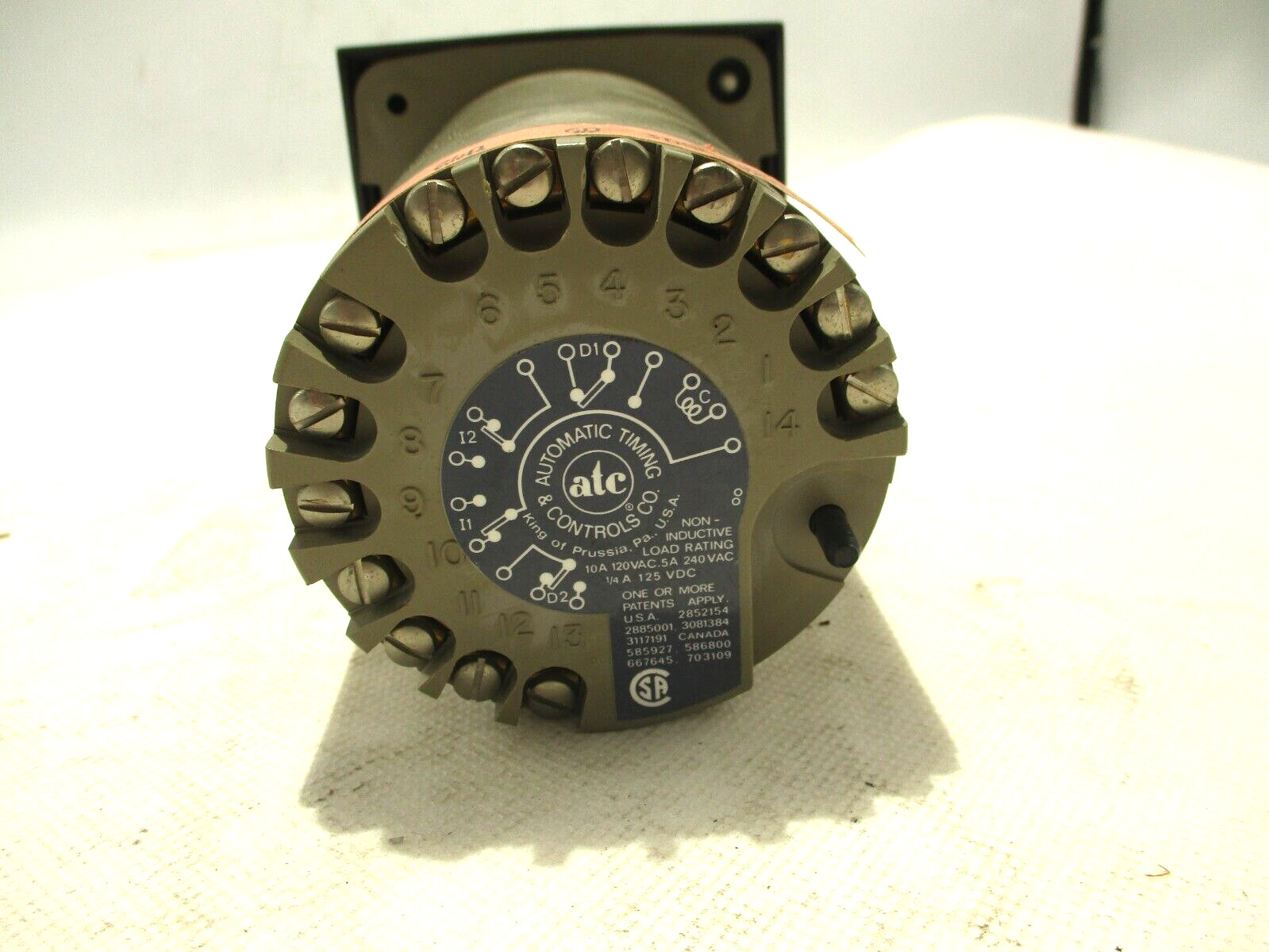NEW ATC 305E022B10PX TIMER 0-30 HOURS 240V NO EXTRA PARTS