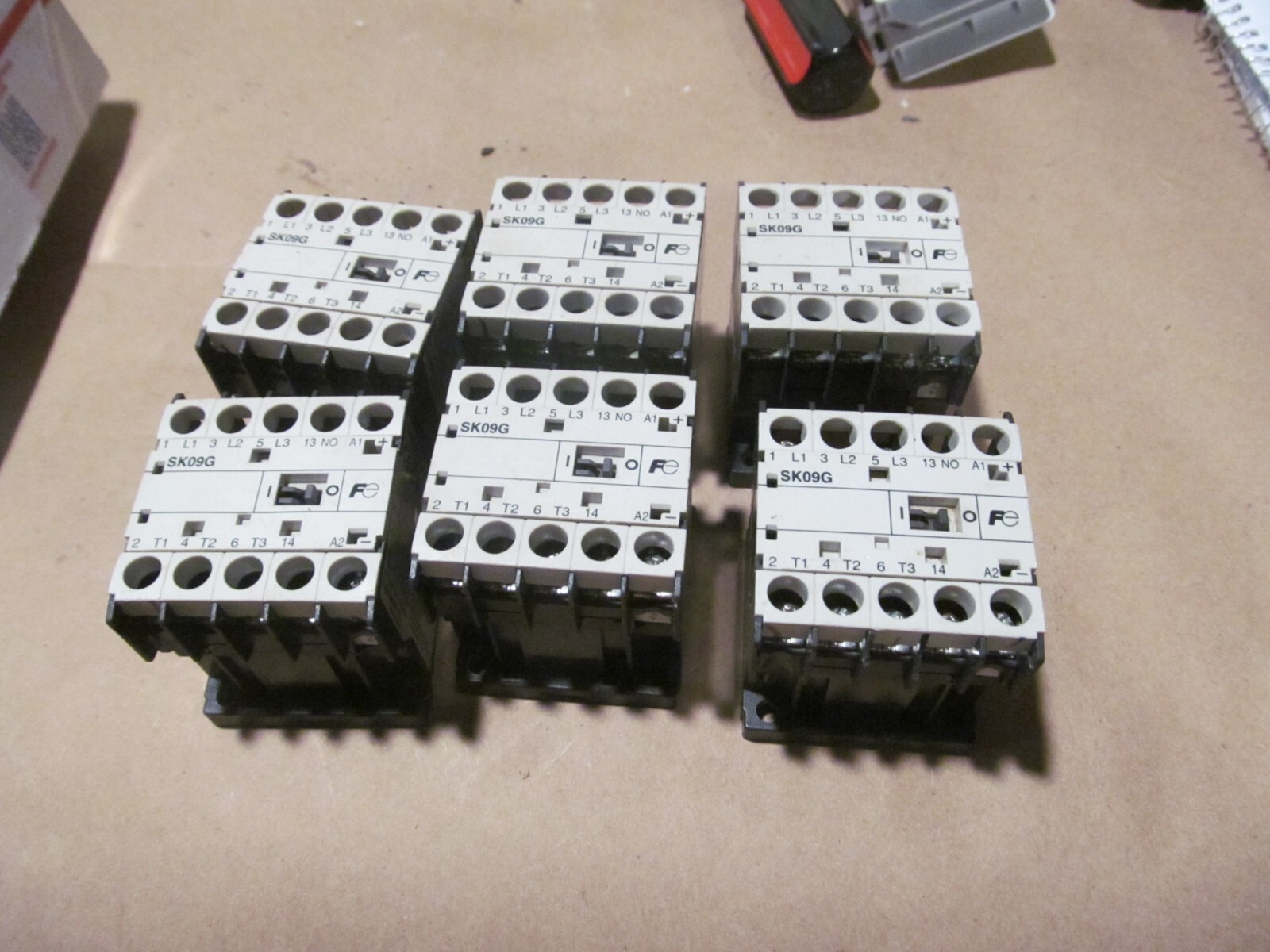 6- FUJI SKO9G 3 POLE 20A CONTACTORS 600V DRM B-31