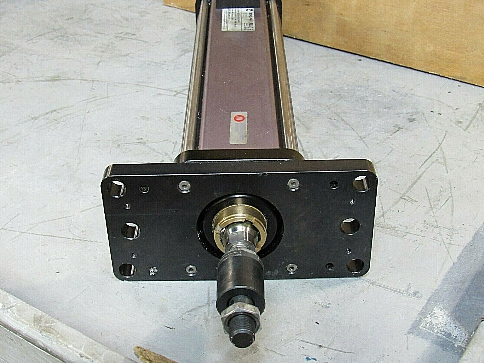 EXLAR LINEAR ACTUATOR GSX40-1002-MFA-RA2-268-RB 74965 460V 3000RPM REV A – USED