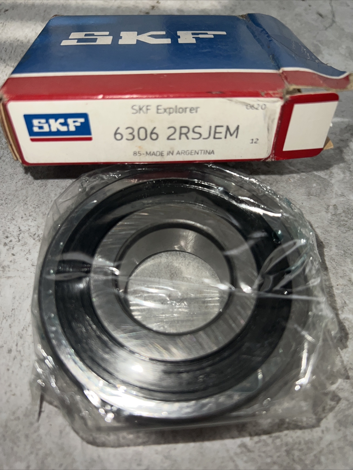 Nos Surplus SKF Explorer 6306 2RSJEM Bearing