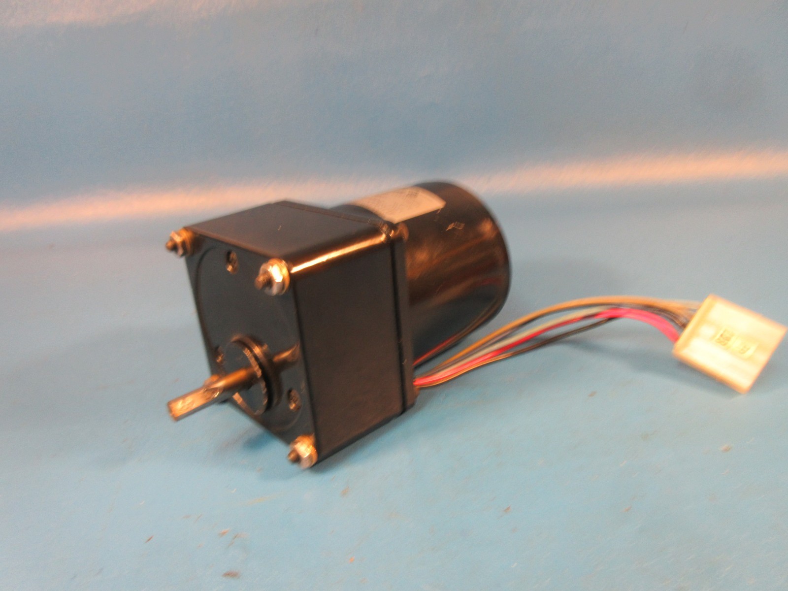 USED Oriental Motor 4IJ15GA-AA, 115V Induction Motor w 4GA100LA Gearhead