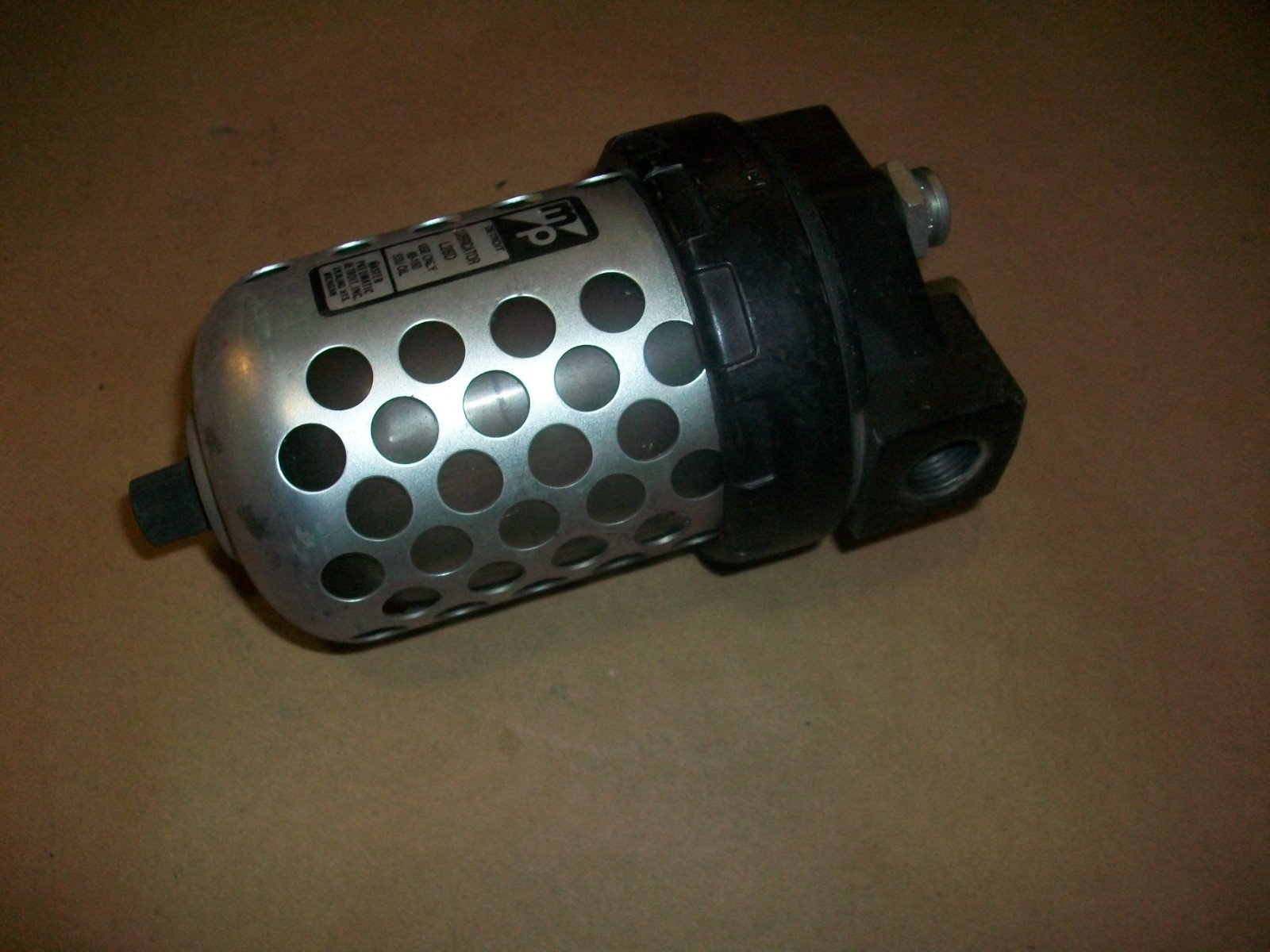 Master Pneumatic Lubricator L28D Used