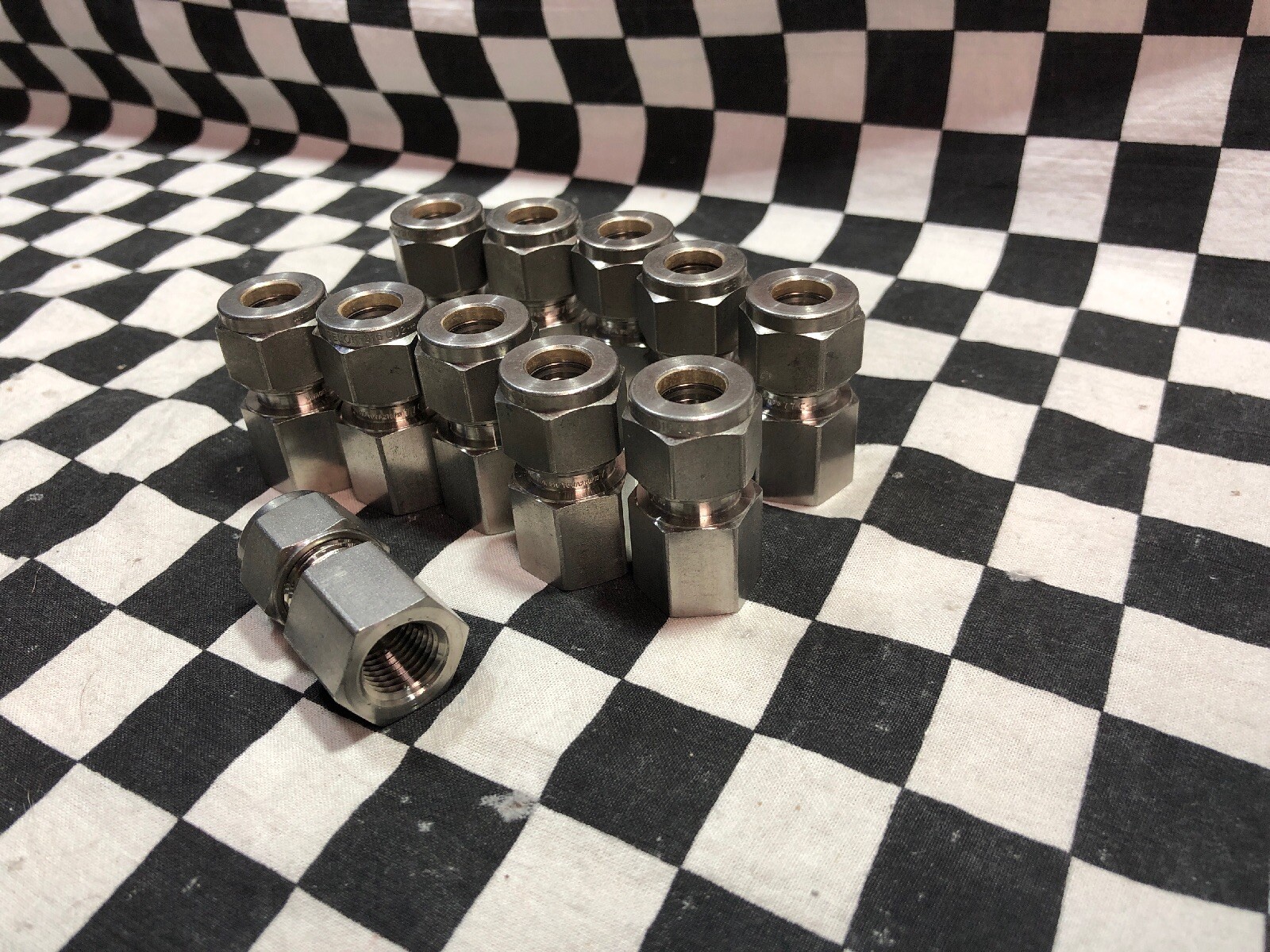 LOT OF 11 SWAGELOK SS-600-7-4, FEMALE ADAPTER 3/8″ T X 1/4″ FNPT SHIPSAMEDAY#C32