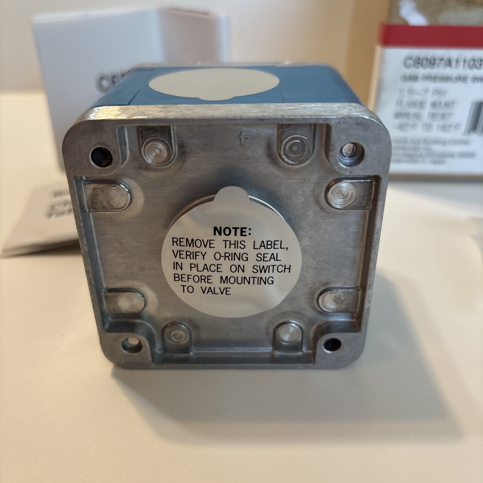 HONEYWELL C6097A1103 Has Pressure Switch 120-240VAC 5.0A 1.5-7PSI New In Box