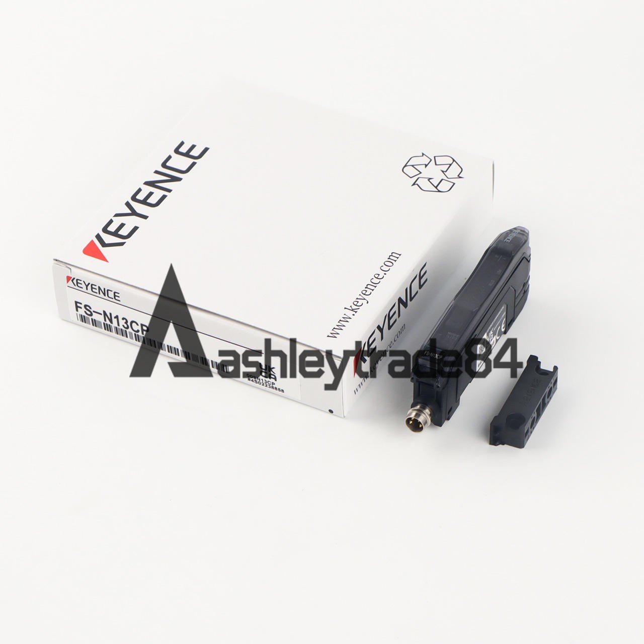 ONE NEW KEYENCE FS-N13CP optical fiber amplifier