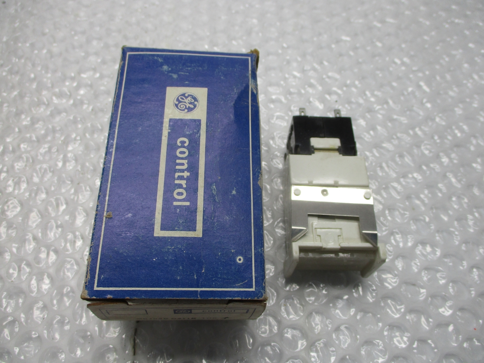 GENERAL ELECTRIC CR103D C211B LAMP CIRCUIT NSMP