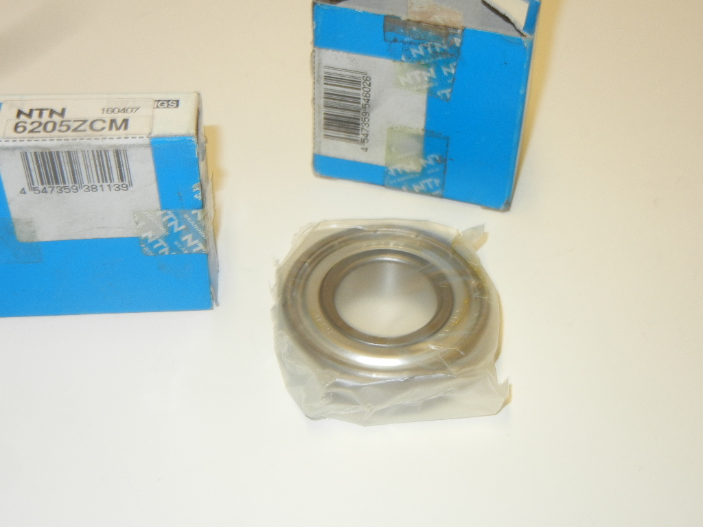 LOT OF 2 NTN 6205ZCM NEW BALL BEARINGS 6205ZCM