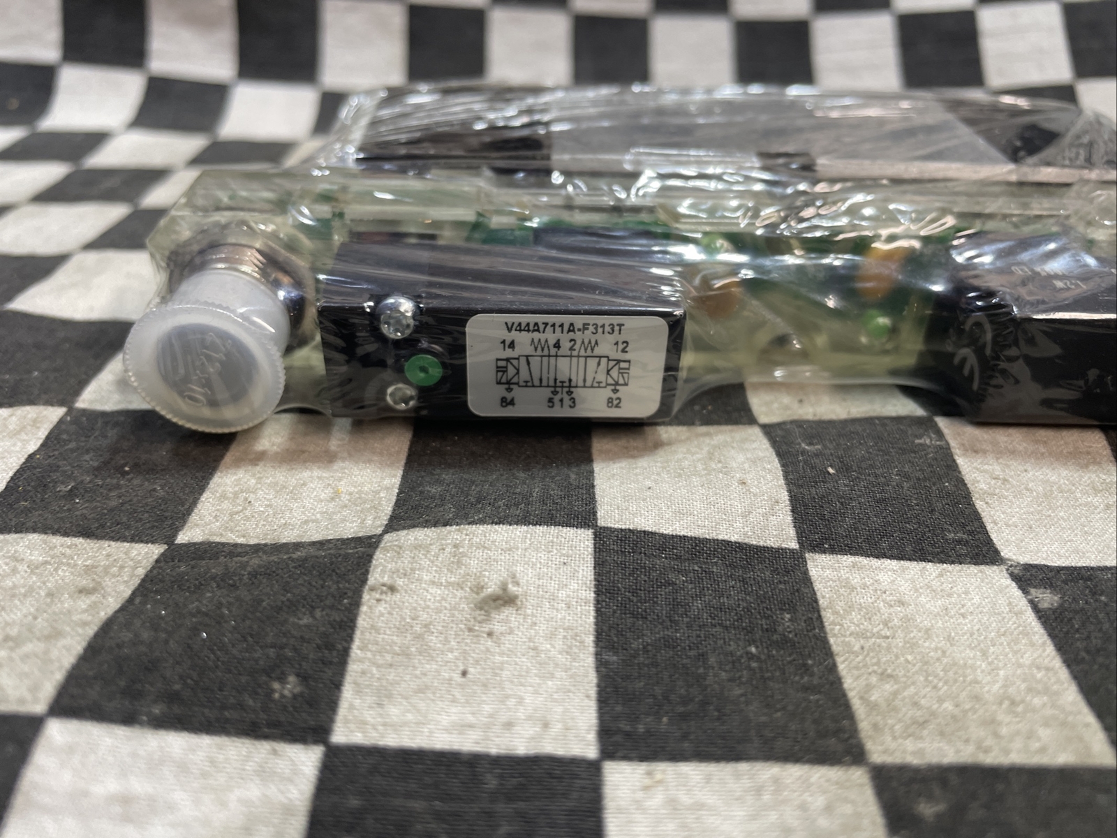 NORGREN V44A711A-F313T, V44A711AF313T, SOLENOID VALVE, SHIPSAMEDAY#111V2